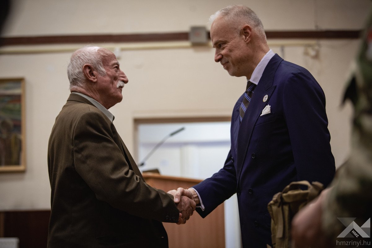 6925a23363b68121105534