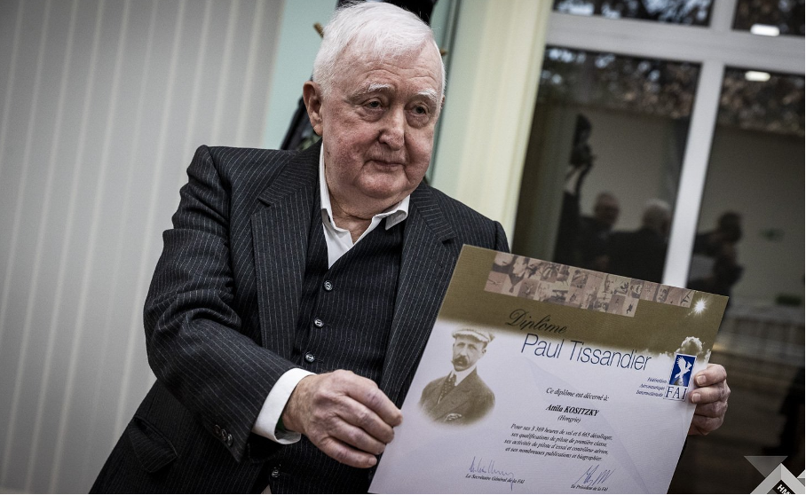 Paul Tissandier-díjat kapott a repülés magyar legendája